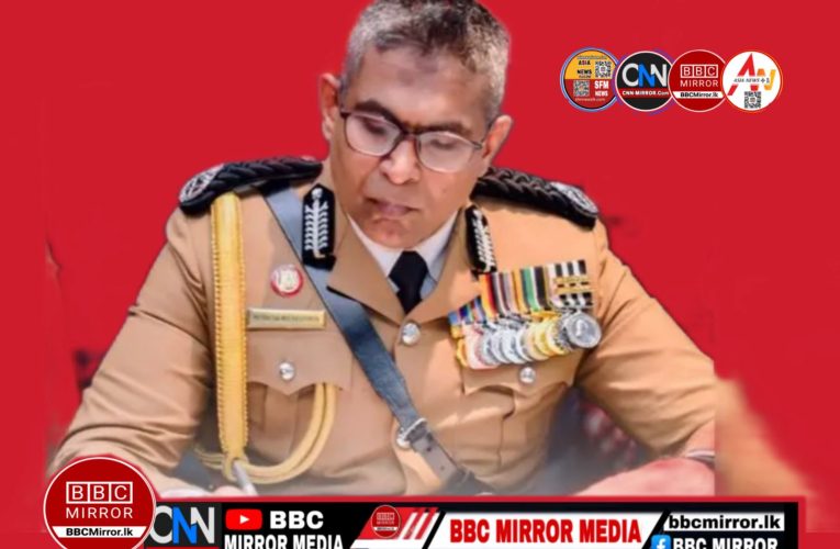 ශ්‍රී ලංකා පොලිසියේ 37 වන පොලිස්පති වශයෙන්, නීතීඥ ප්‍රියන්ත වීරසූරිය මහතා අද (14) උදෑසන එම ධුරයේ වැඩ භාරගනිමින් සිය නිල රාජකාරී ආරම්භ කළා. BBCMirror.lk .   CNN-Mirror.com ‘ asianewsplusone.com   sfmnewslk.com