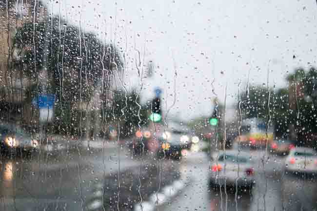 අදත් හවසට තැනින් තැන වැසි