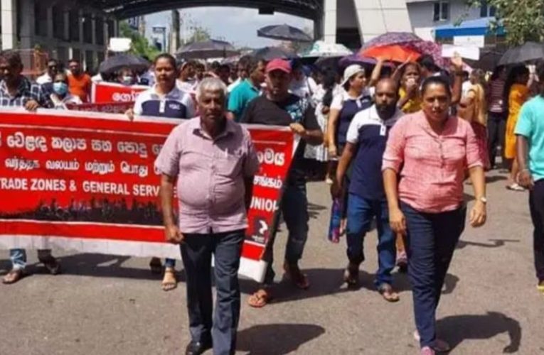 ඇමෙරිකානු ජනාධිපති ඩොනල්ඩ් ට්‍රම්ප් විසින් ප්‍රකාශයට පත් කර ඇති තීරු බදු ප්‍රතිපත්තියට එරෙහිව ශ්‍රී ලංකාවේ පැවැත්වූ පළමු විරෝධතාවය  BBCMirror.lk .   CNN-Mirror.com ‘ asianewsplusone.com   sfmnewslk.com