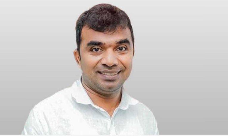 මනම්පේරි විසින් පැවැත්වූ සබඳතා ඔක්කොම එළියට ? BBCMirror.lk .   CNN-Mirror.com ‘ asianewsplusone.com   sfmnewslk.com