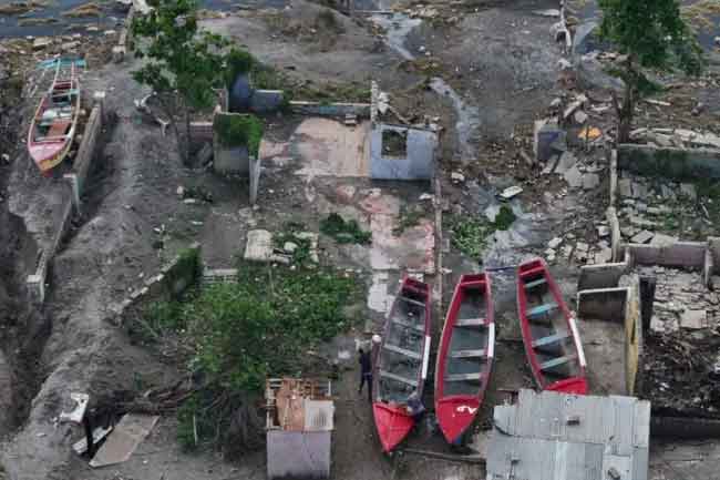 මෙලිසා කැරිබියානු දූපත් වනසයි