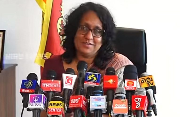 ජනතාවට හදිසි ආපදා සහන ලබා දීම සහ රට යථාතත්වයට පත්කර ගැනීම පිලිබඳ අග්‍රාමාත්‍යවරිය රාජ්‍ය තාන්ත්‍රික නියෝජිතයින් දැනුවත් කරයි