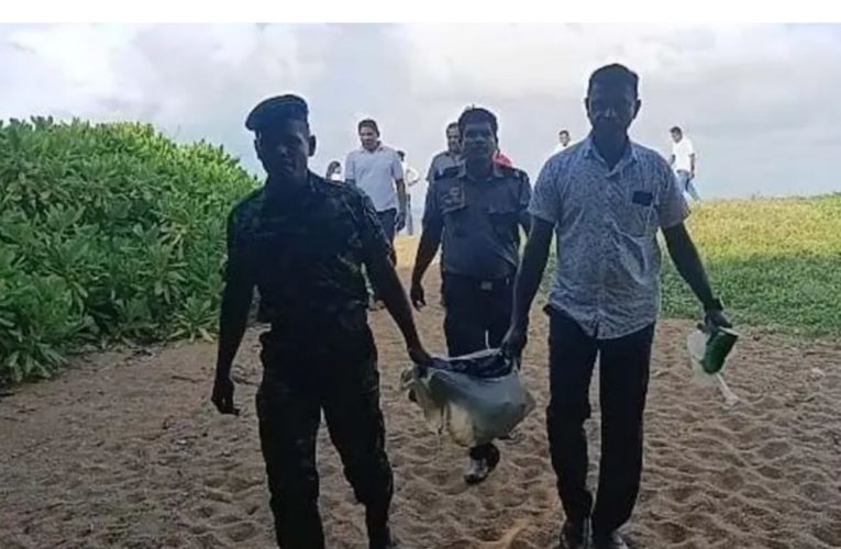 කළුතර දකුණ වෙරළට හඳුනා නොගත් පාර්සලයක් ගොඩගසයි BBCMirror.lk .   CNN-Mirror.com ‘ asianewsplusone.com   sfmnewslk.com