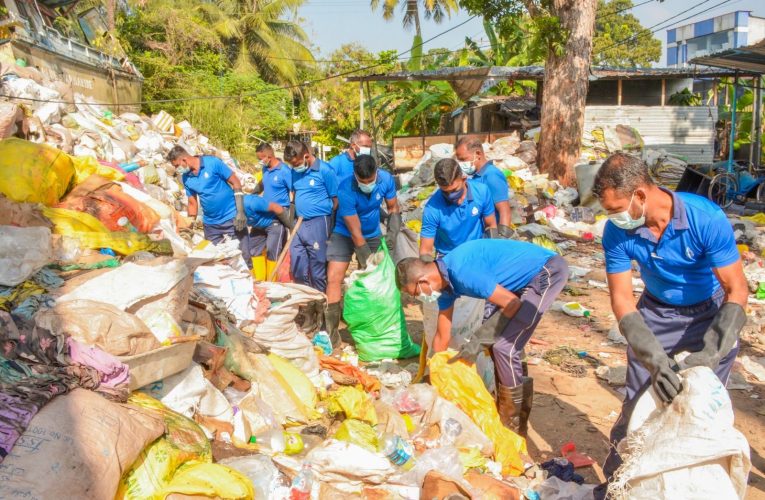 ශ්‍රී ලංකා ගුවන් හමුදාවේ 75 වන සංවත්සරයට සමගාමීව  ‘ක්ලීන් ශ්‍රී ලංකා’ වැඩ සටහන