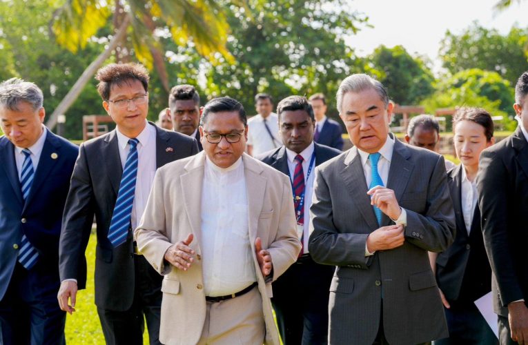 අද උදෑසන (12/01/26) මහජන චීන සමූහාණ්ඩුවේ විදේශ කටයුතු අමාත්‍ය Wang Yi මහතා ශ්‍රී ලංකාවට