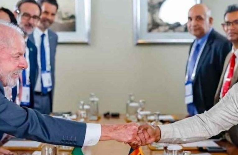 බ්‍රසීලයේ සංචාරයක නිරත වන ලෙසට බ්‍රසීල ජනපති Luiz Inácio Lula da Silva විසින් ශ්‍රී ලංකා ජනාධිපති අනුර කුමාර දිසානායක වෙත ආරාධනා කර තිබෙනවා.