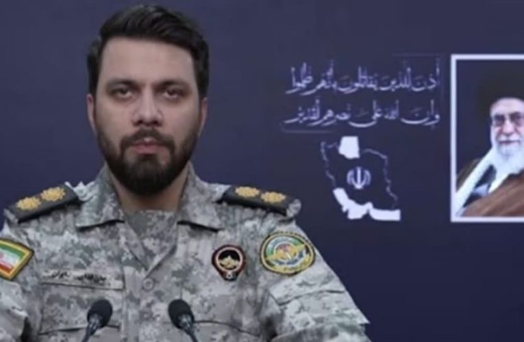 ඇමරිකානු බැංකු අසලින් කිලෝමීටරයක් ඈත්වන්න.. අප පහර දෙනවා..- ඉරානය