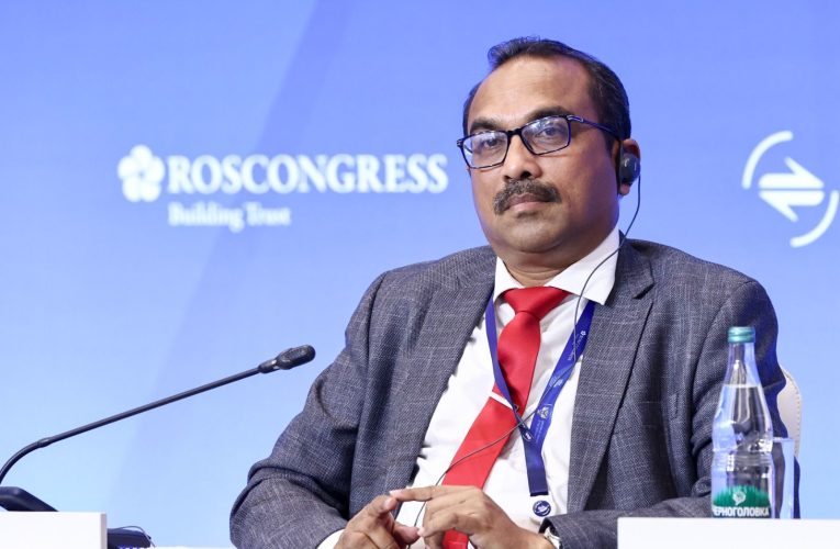 “ශ්‍රී ලංකාවේ ප්‍රවාහන සහ යටිතල පහසුකම් නැංවීමට ඉදිරි වසර තුන තුළ ඇමරිකානු ඩොලර් බිලියන 10 දක්වා ආයෝජනය කිරීමට සැලසුම්” -අමාත්‍ය බිමල් රත්නායක