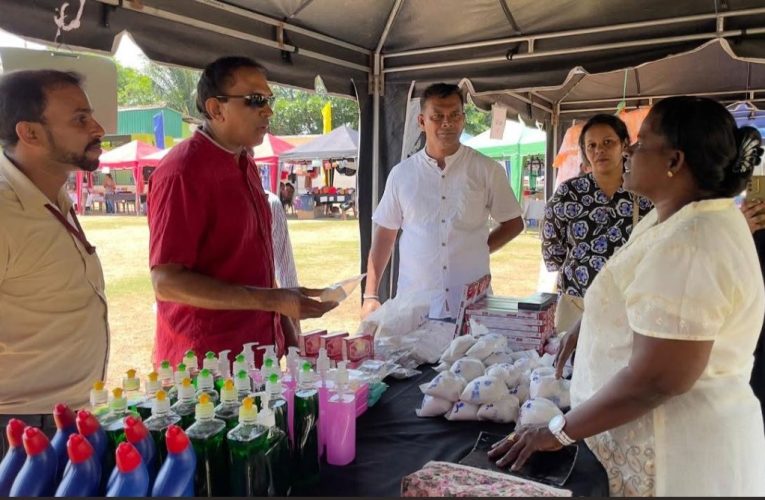 නාගරික ජනාවාස සංවර්ධන අධිකාරියේ සමාජ සජීවීකරණ අංශයේ සම්බන්ධීකරණයෙන් නාගරික අඩු පහසුකම් සහිත ප්‍රජාවගේ ආර්ථිකය නගා සිටුවීම