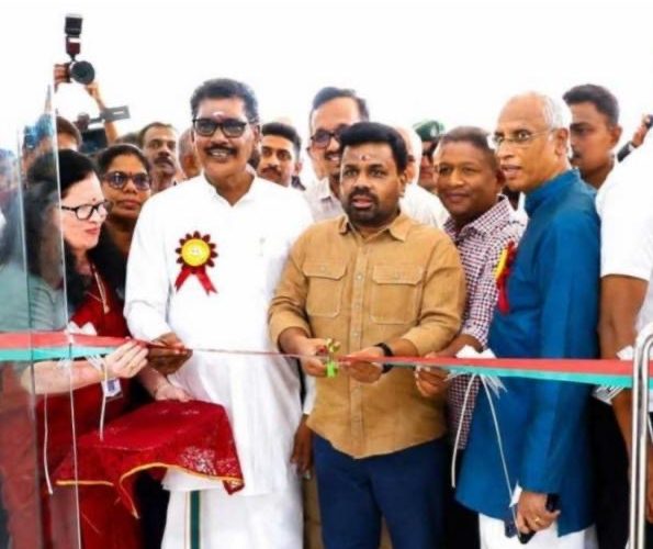මඩකලපුව මහජන පුස්තකාලය ජනාධිපතිවරයා විවෘත කරයි