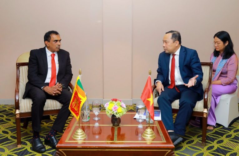ප්‍රවෘත්ති නිවේදනය ශ්‍රී ලංකා සහ වියට්නාම විද්‍යා හා තාක්ෂණ අමාත්‍යවරුන් අතර ද්වීපාර්ශ්වික සාකච්ඡාවක්.