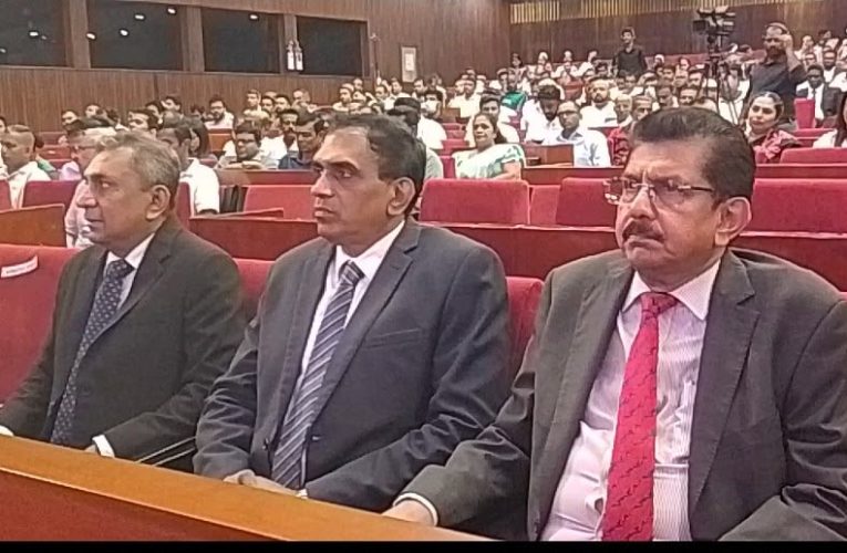 ලෝක රුධිර පරිත්‍යාගශීලීන්ගේ දිනයදා මනුෂ්‍යත්වයේ රතු රේඛාව රැකගත් නිහඬ වීරයෝ අගයයි
