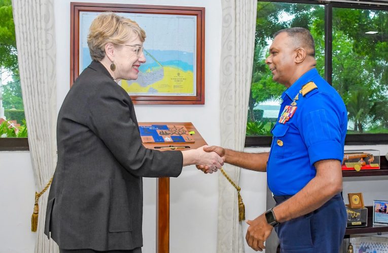 උතුරු නාවික ආඥා පංති හා නවසීලන්ත මහ කොමසාරිස් කාර්යාල නිලධාරිනී අතර හමුවක්.